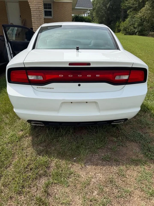 2013 Dodge Charger 7th Gen - Image 10 of 14
