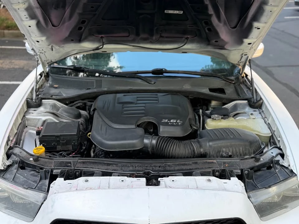 2013 Dodge Charger 7th Gen - Image 12 of 17