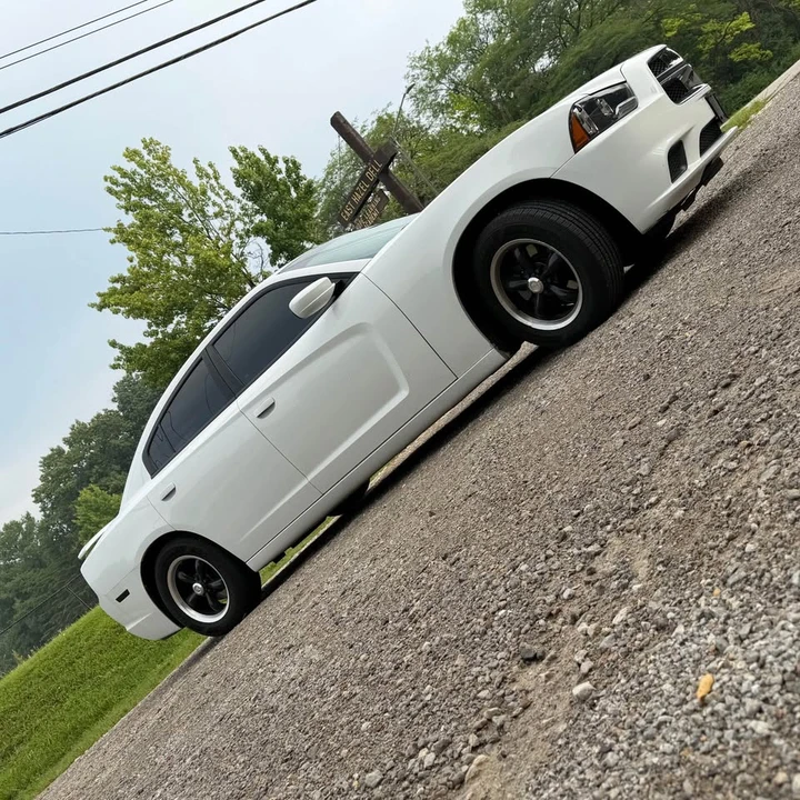 2013 Dodge Charger 7th Gen - Image 3 of 7