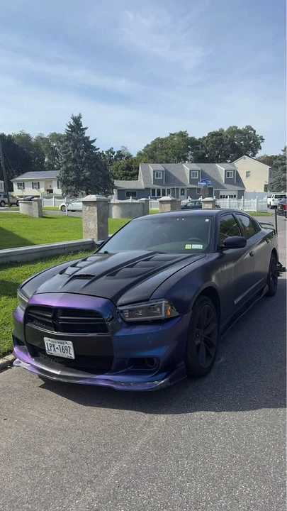 2013 Dodge Charger 7th Gen - Image 2 of 10