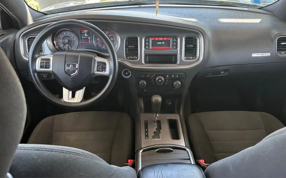 2013 Dodge Charger 7th Gen - Image 5 of 11