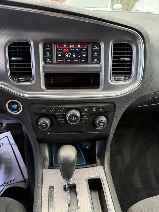 2013 Dodge Charger 7th Gen - Image 9 of 13