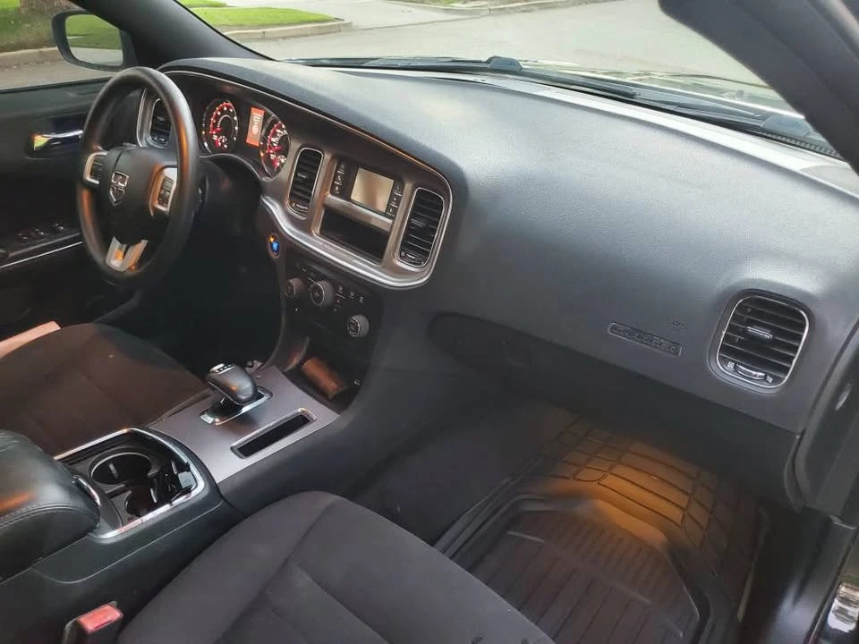 2013 Dodge Charger 7th Gen - Image 12 of 17