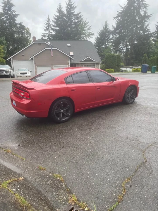 2013 Dodge Charger 7th Gen - Image 4 of 12