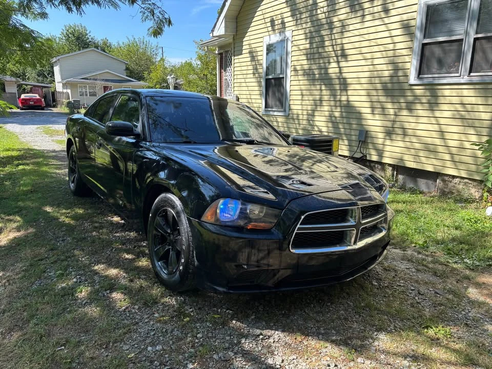 2013 Dodge Charger 7th Gen - Image 2 of 8