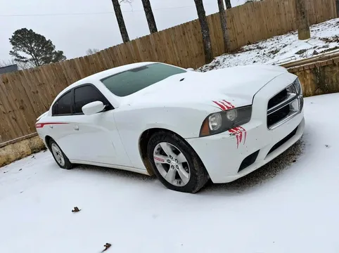 2013 Dodge Charger SE Sedan 4D