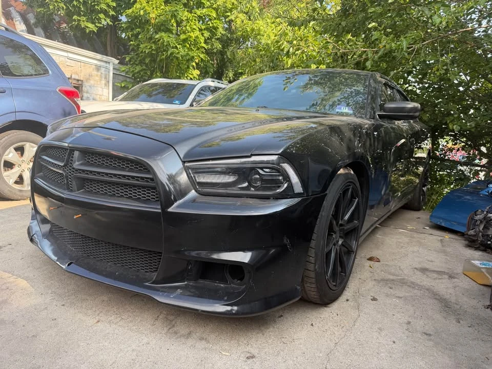 2013 Dodge Charger 7th Gen - Image 4 of 8