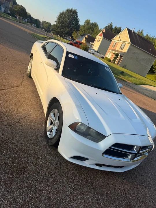 2013 Dodge Charger 7th Gen - Image 3 of 6