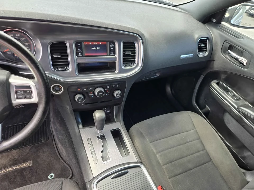 2013 Dodge Charger 7th Gen - Image 11 of 12