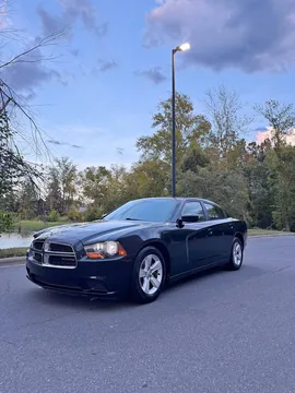 2013 Dodge Charger SE Sedan 4D
