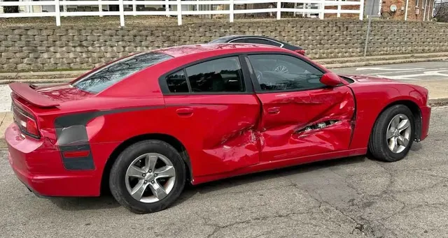 2013 Dodge Charger SE Sedan 4D
