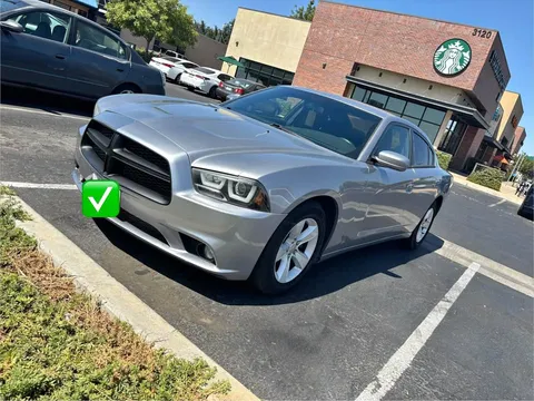 2013 Dodge Charger SE Sedan 4D