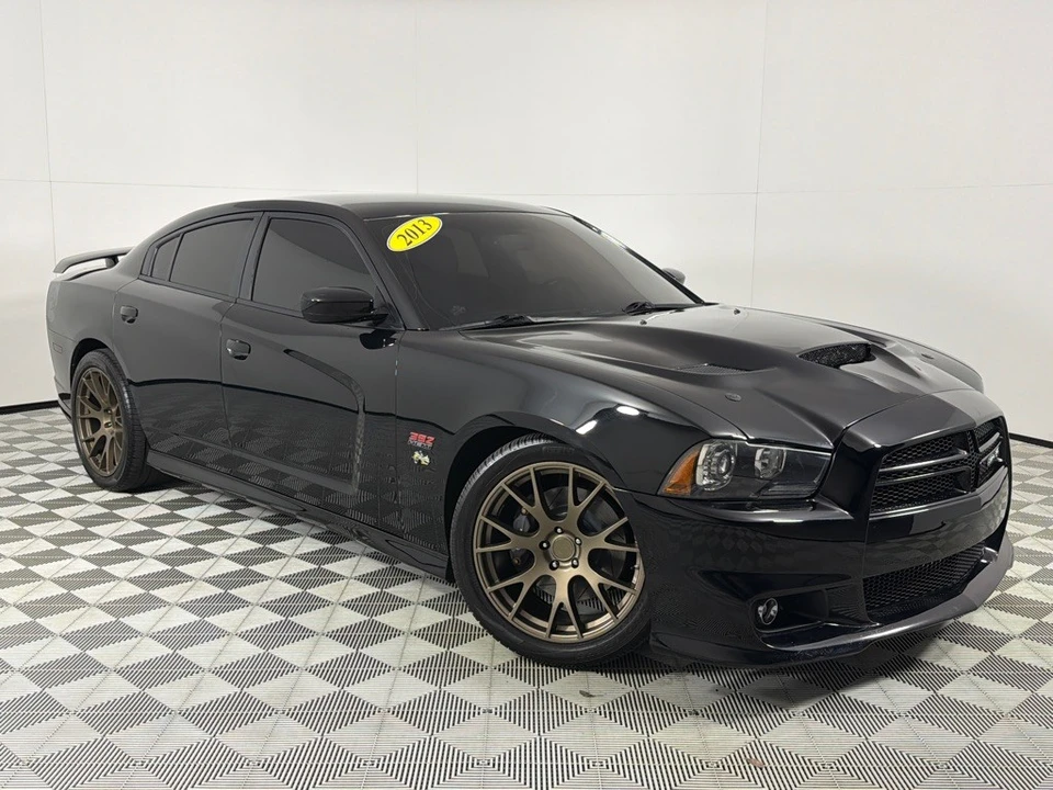 2013 Dodge Charger 7th Gen - Image 2 of 12