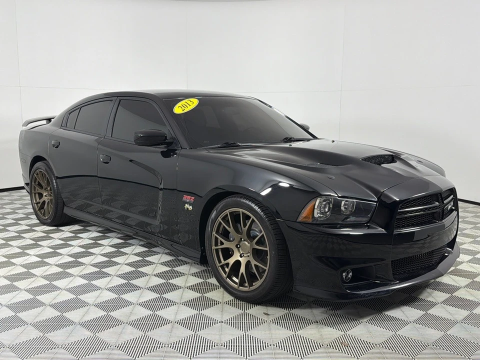 2013 Dodge Charger 7th Gen - Image 3 of 12