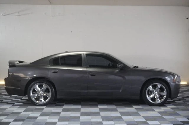 2013 Dodge Charger 7th Gen - Image 7 of 20