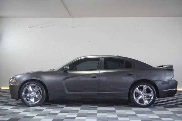2013 Dodge Charger 7th Gen - Image 2 of 20