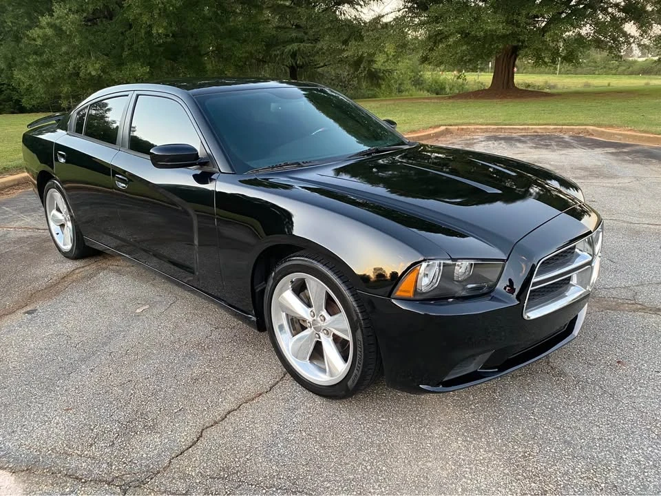 2013 Dodge Charger 7th Gen - Image 3 of 10