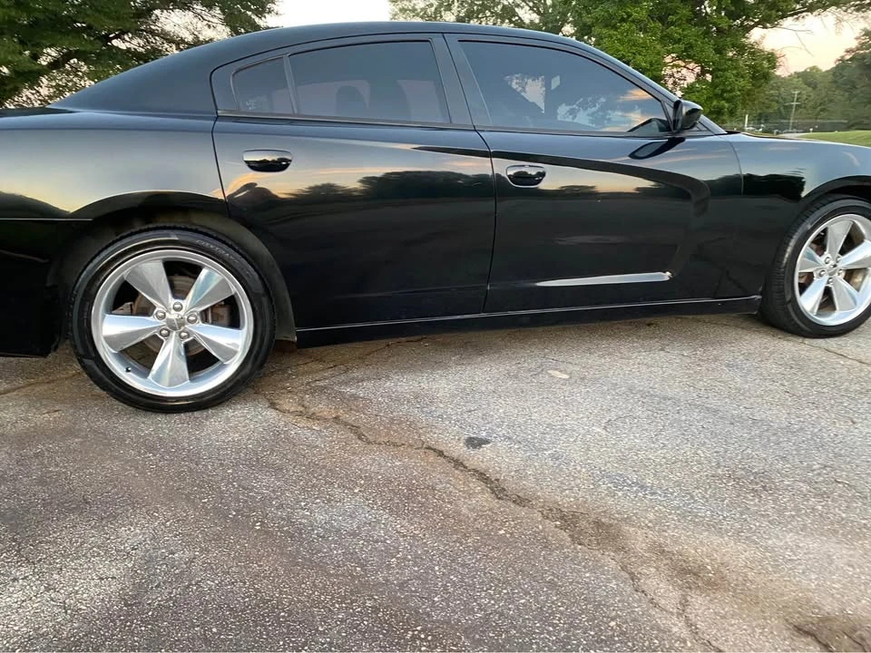 2013 Dodge Charger 7th Gen - Image 4 of 10