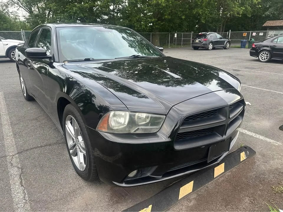 2013 Dodge Charger 7th Gen - Image 2 of 10