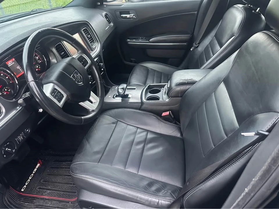 2013 Dodge Charger 7th Gen - Image 6 of 10