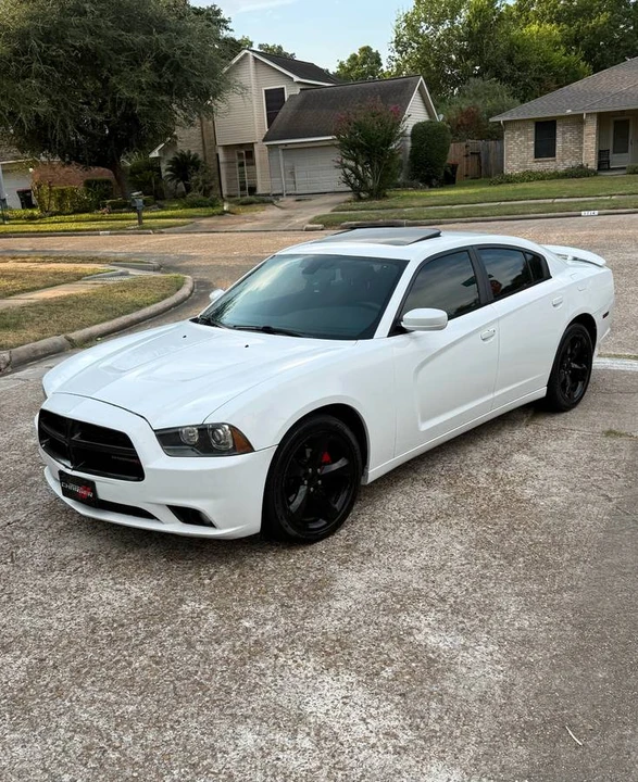2013 Dodge Charger 7th Gen - Image 15 of 18