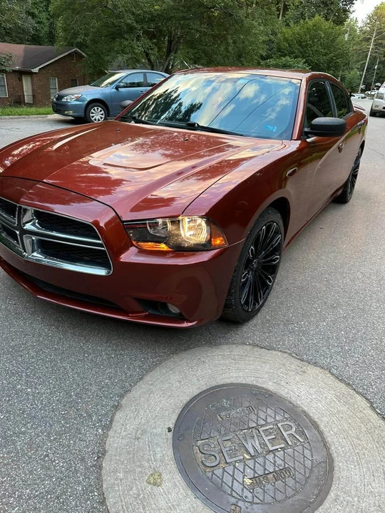 2013 Dodge Charger 7th Gen - Image 2 of 10
