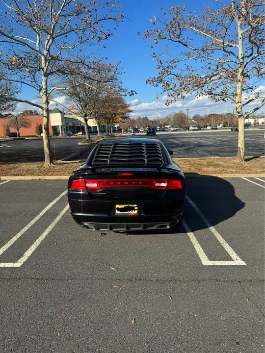 2013 Dodge Charger 7th Gen - Image 4 of 10