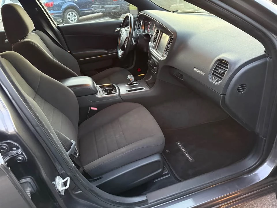 2013 Dodge Charger 7th Gen - Image 5 of 14