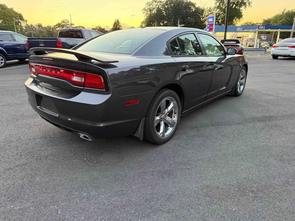 2013 Dodge Charger 7th Gen - Image 4 of 14