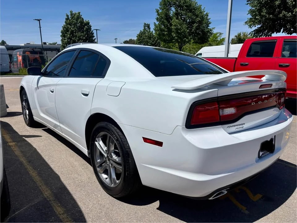 2013 Dodge Charger 7th Gen - Image 2 of 5