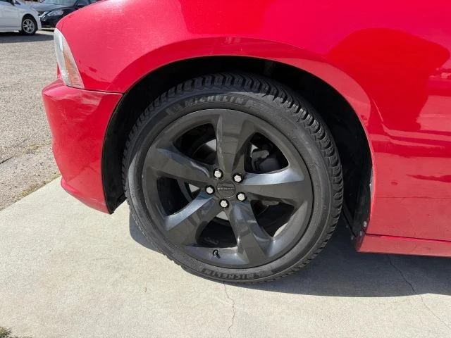 2013 Dodge Charger 7th Gen - Image 10 of 14