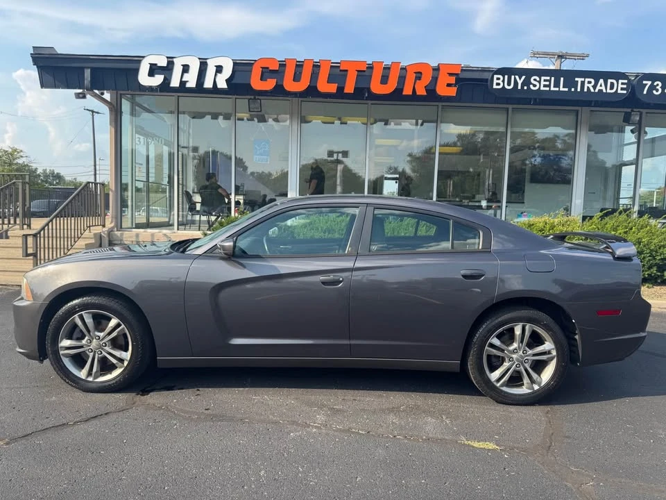 2013 Dodge Charger 7th Gen - Image 2 of 10