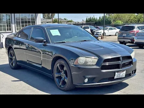 2013 Dodge Charger SXT Plus Sedan 4D