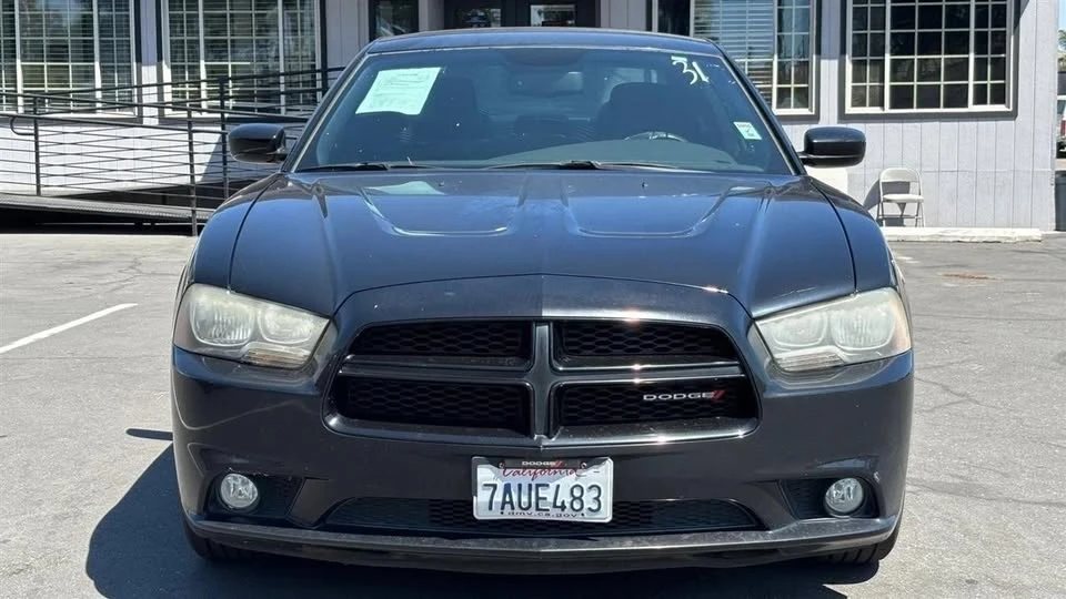 2013 Dodge Charger 7th Gen - Image 2 of 17