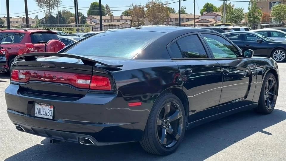 2013 Dodge Charger 7th Gen - Image 8 of 17