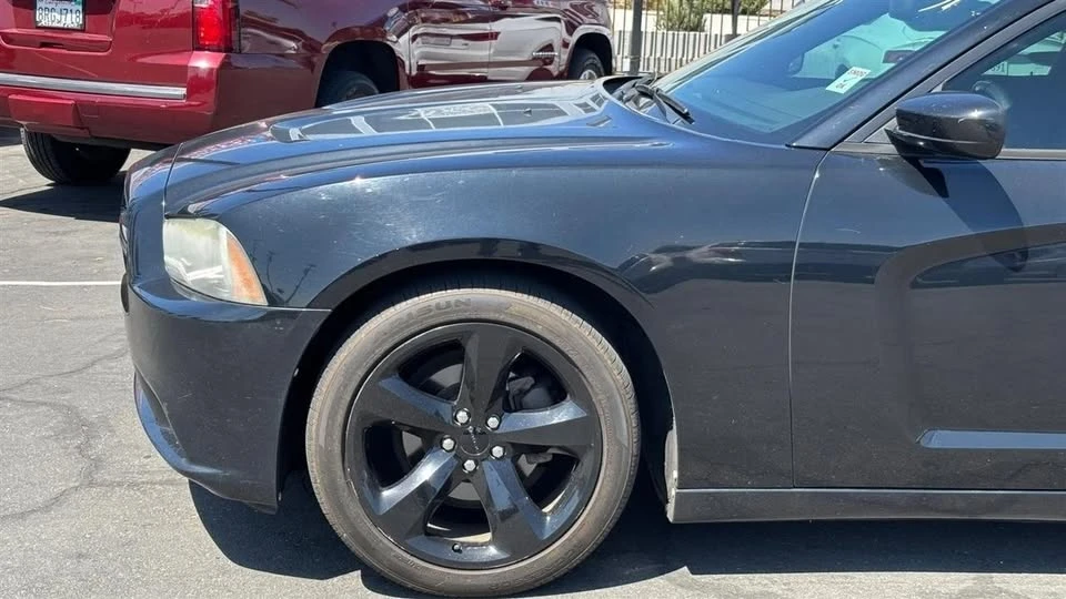 2013 Dodge Charger 7th Gen - Image 4 of 17