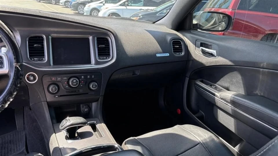 2013 Dodge Charger 7th Gen - Image 16 of 17