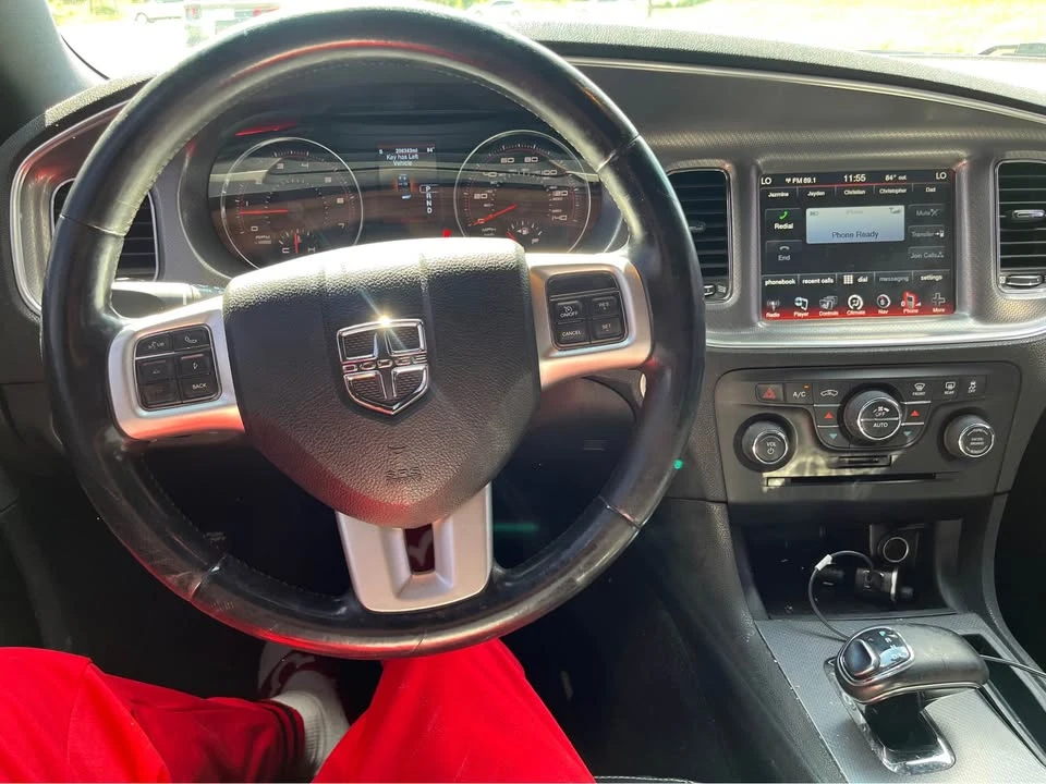 2013 Dodge Charger 7th Gen - Image 2 of 7