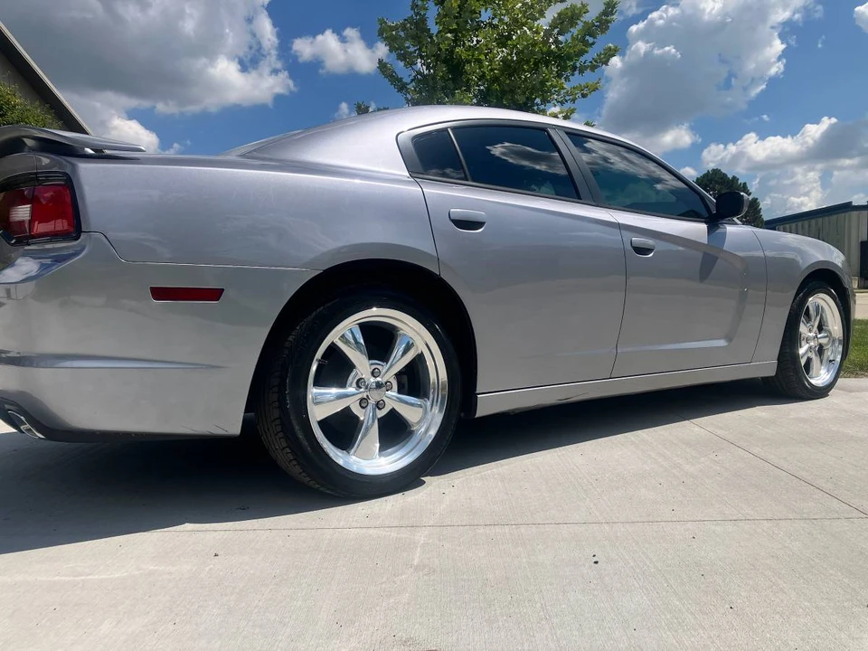 2013 Dodge Charger 7th Gen - Image 3 of 16