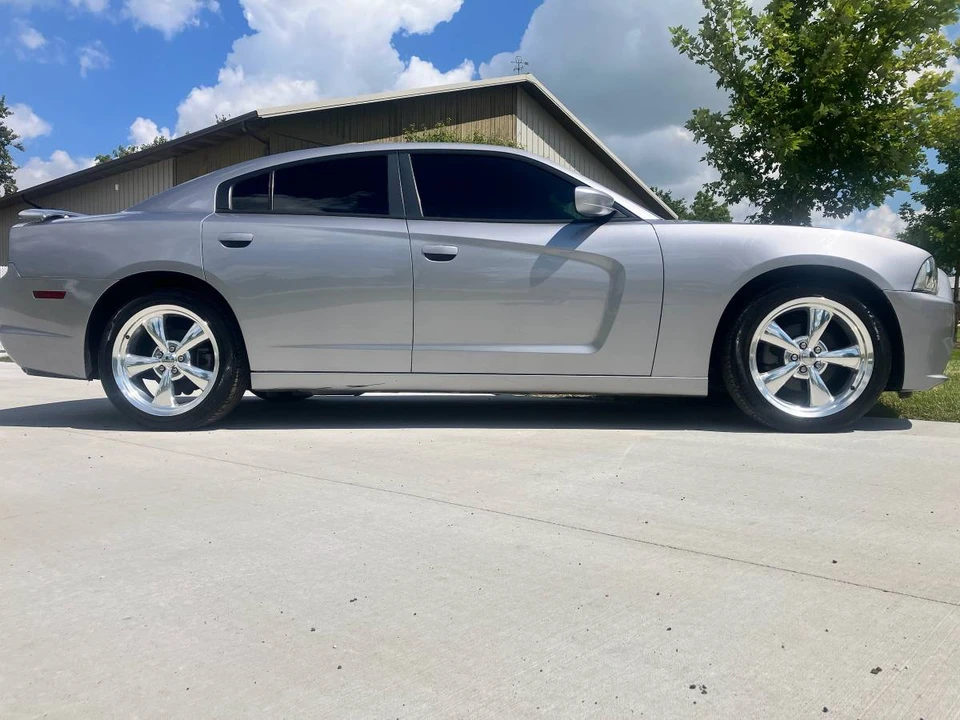 2013 Dodge Charger 7th Gen - Image 2 of 16