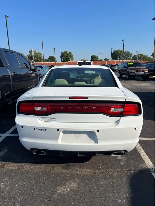 2013 Dodge Charger 7th Gen - Image 3 of 13