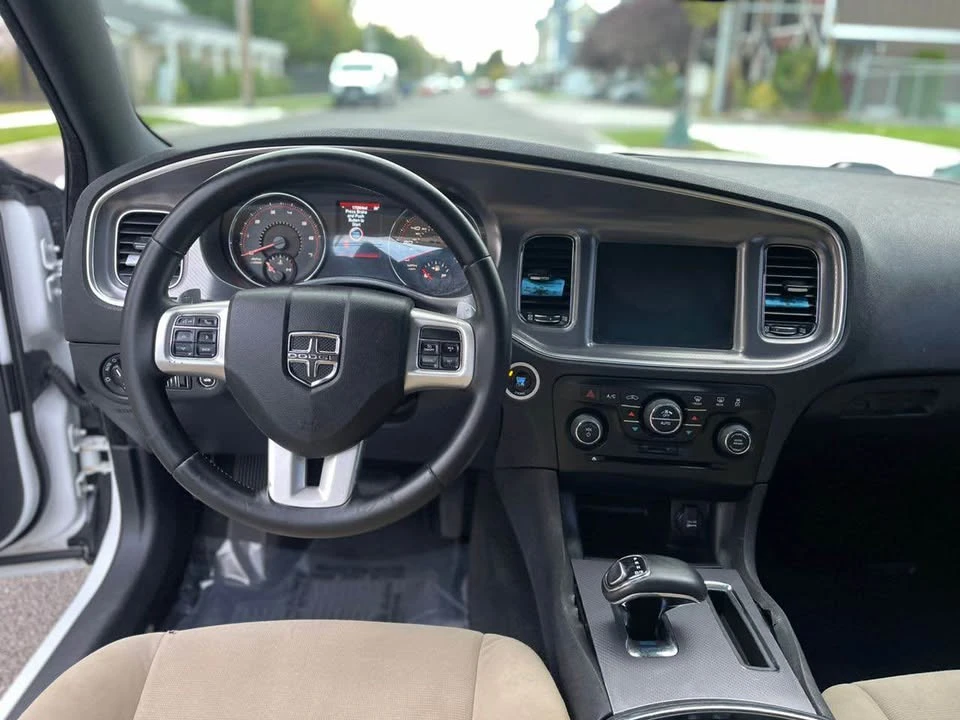 2013 Dodge Charger 7th Gen - Image 10 of 11