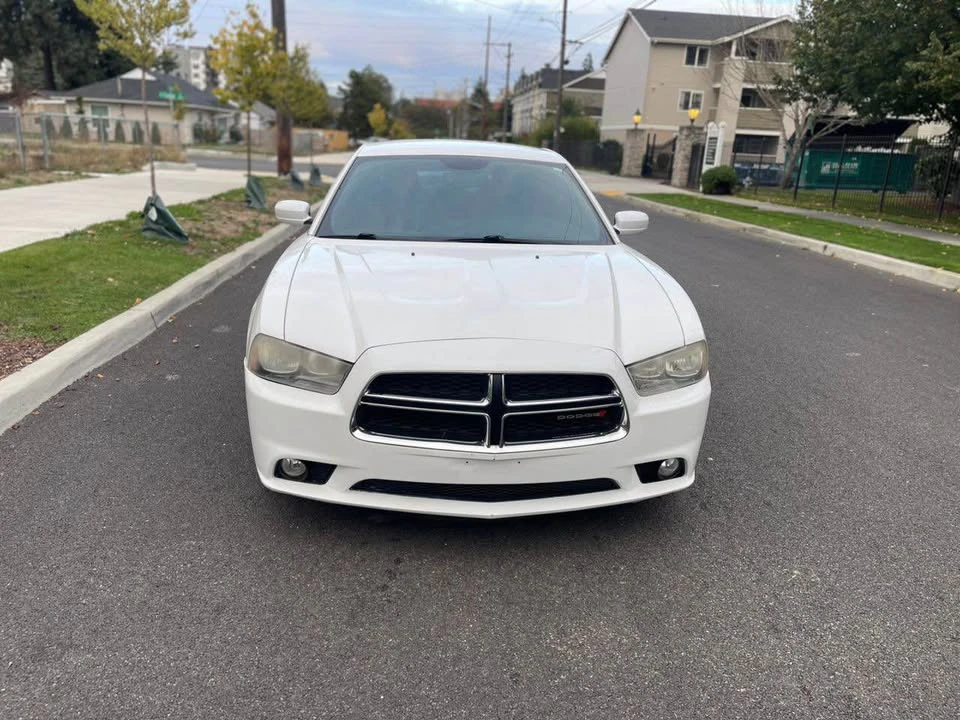 2013 Dodge Charger 7th Gen - Image 2 of 12