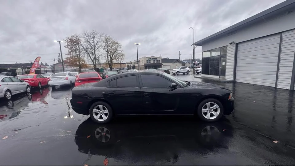 2013 Dodge Charger 7th Gen - Image 4 of 20