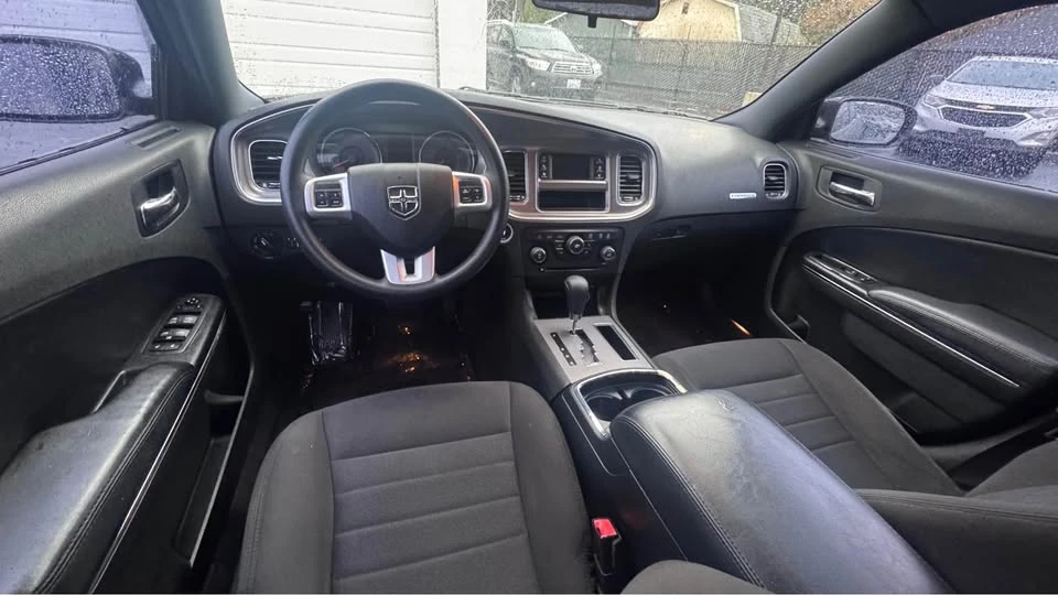 2013 Dodge Charger 7th Gen - Image 10 of 20