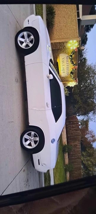 2013 Dodge Charger 7th Gen - Image 2 of 10
