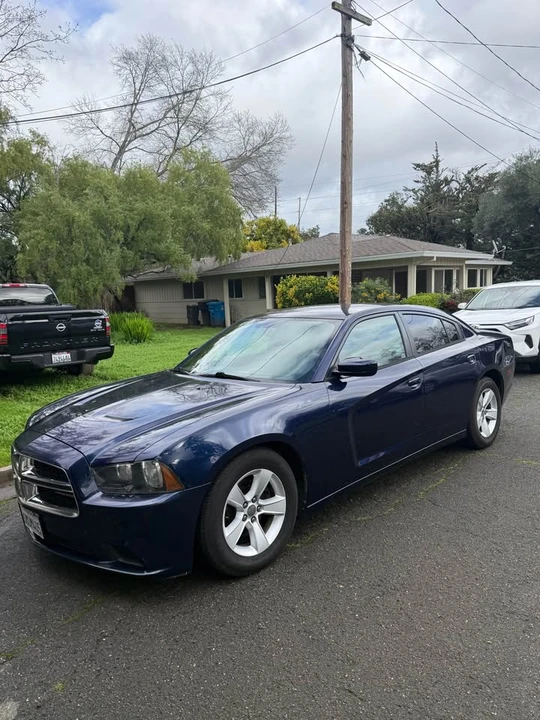 2013 Dodge Charger 7th Gen - Image 2 of 5