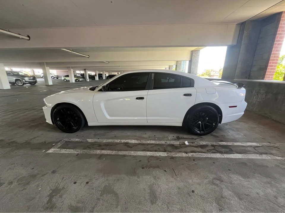 2013 Dodge Charger 7th Gen - Image 10 of 16