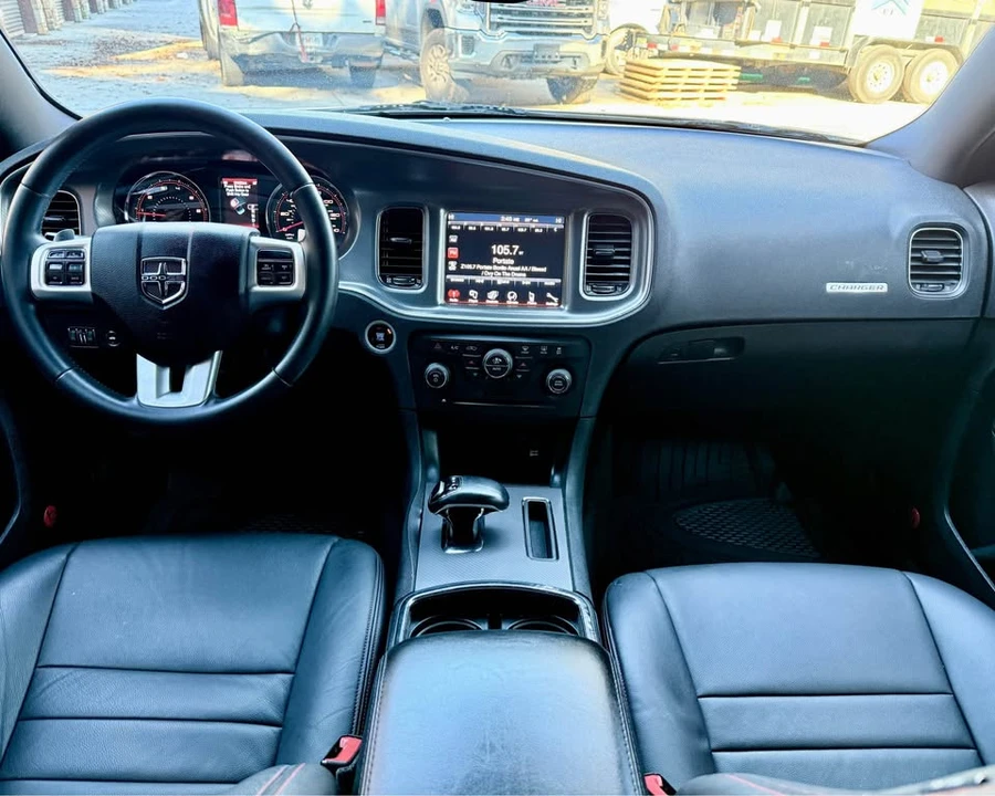 2013 Dodge Charger 7th Gen - Image 12 of 18