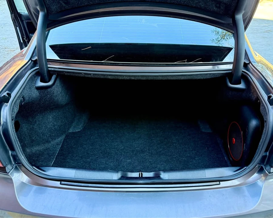 2013 Dodge Charger 7th Gen - Image 16 of 18